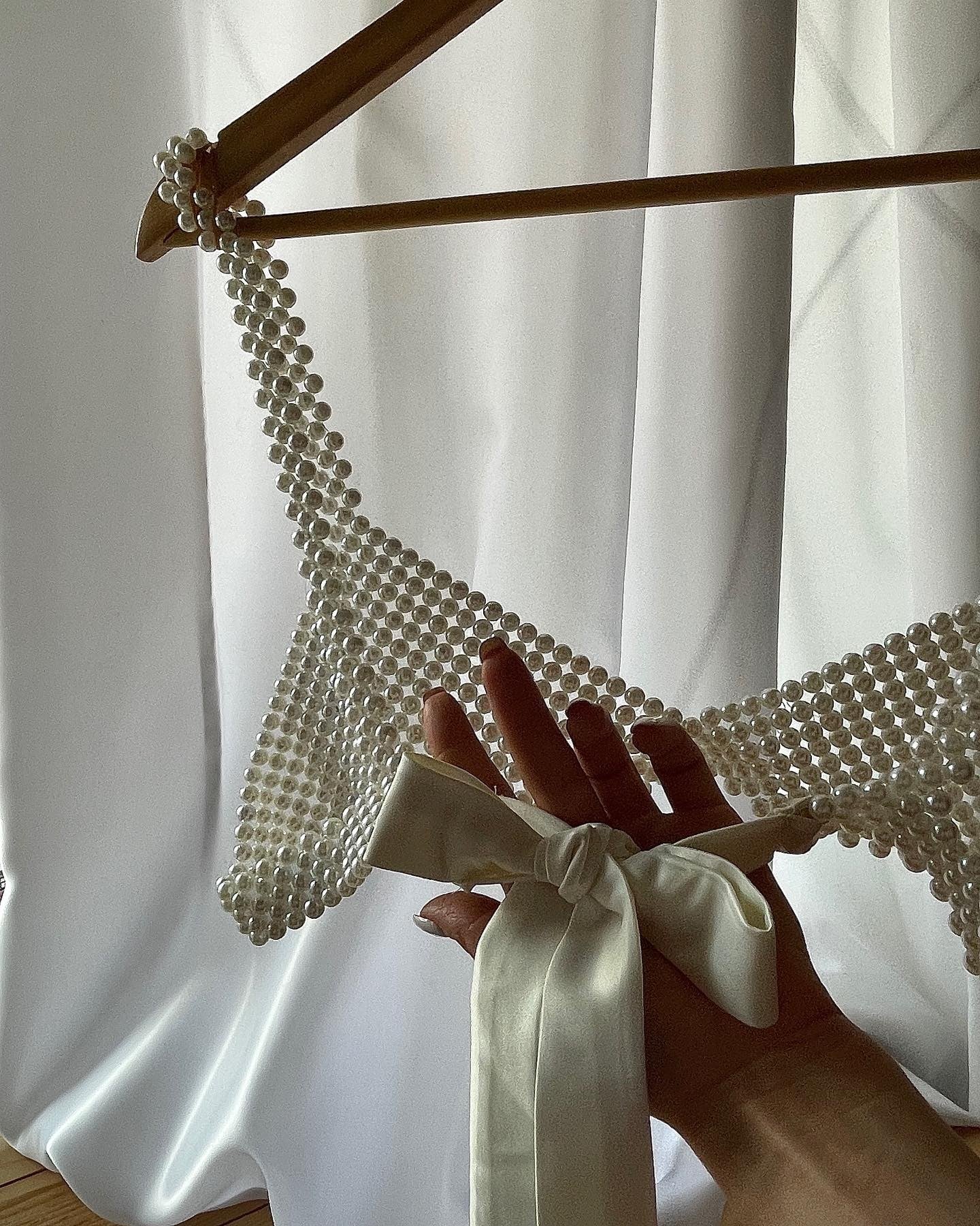 Pearl Sculpt Bralette white angle view